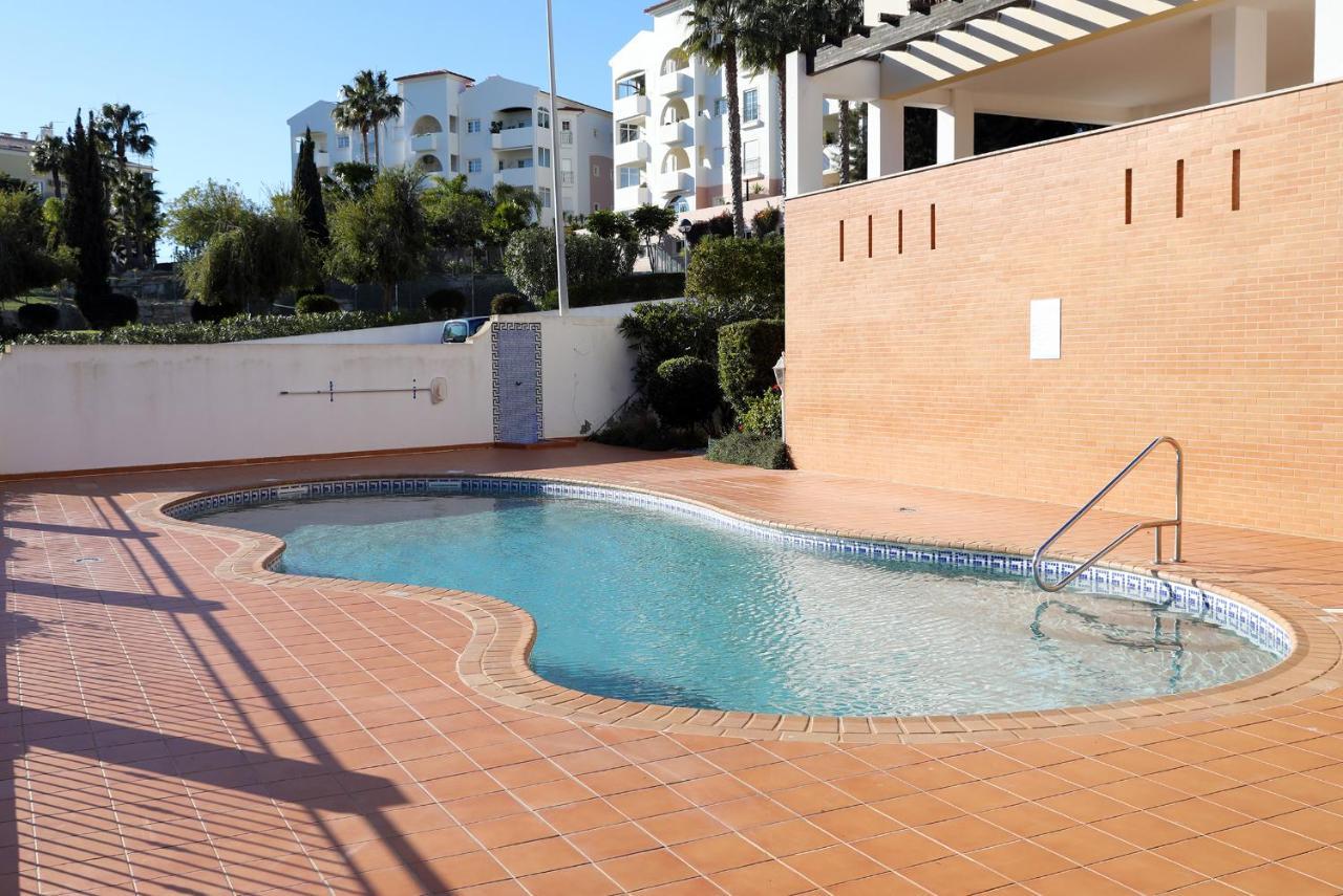 Apartment B80 - Gideon Albasol 2 In